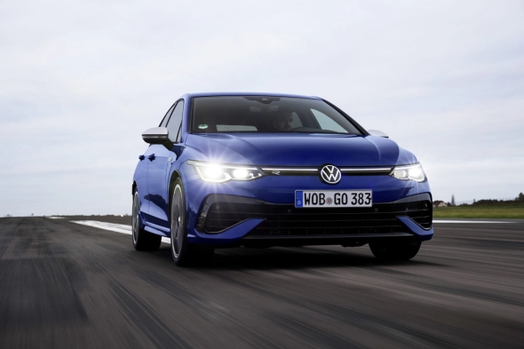 Volkswagen Golf - slide 3